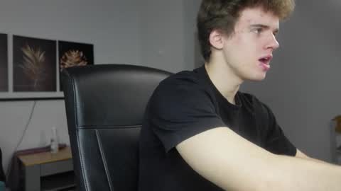 RICKY BECKO online show from September 24, 1:42 pm