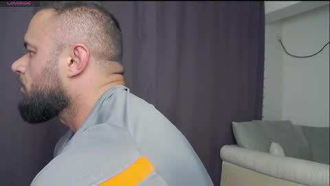 rickymiami1 online show from April 22, 8:13 pm