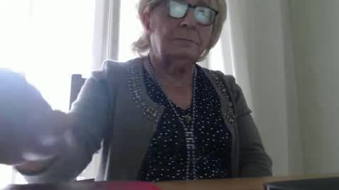 Snapshot of rickyorks chatting on October 14, 10:11 am rickyorks online show from October 14, 10:11 am