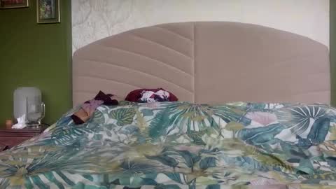 rifraf1986 online show from October 12, 10:31 am