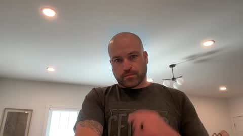 roadking1122 online show from December 16, 2:35 pm