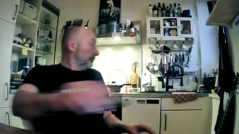 Snapshot of roadrunnerger chatting on March 9, 5:28 pm roadrunnerger online show from March 9, 5:28 pm