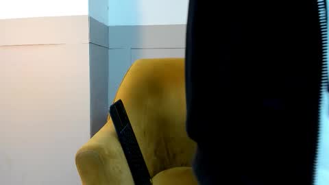 Roan Birkin online show from February 25, 9:38 pm