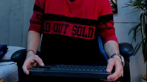 Roan Birkin online show from June 1, 7:36 pm