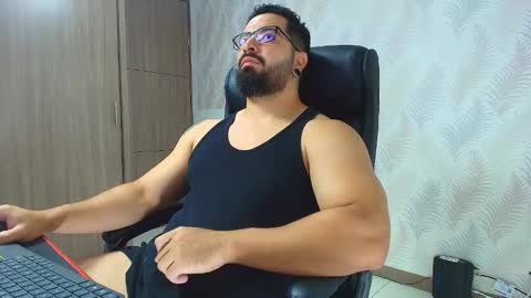 Robby online show from October 4, 9:52 pm