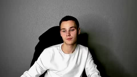 robert10211 online show from November 24, 11:00 am