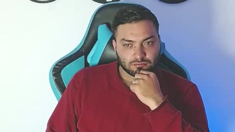 Stiven - online show from December 20, 9:05 am