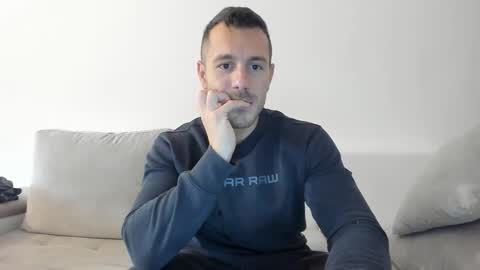 roberto4ever online show from October 24, 1:24 pm