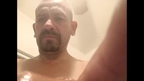 robertsaiz4200 online show from January 11, 5:49 pm