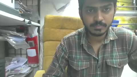 Snapshot of robertsalia220 chatting on February 13, 12:00 pm Robertsalia online show from February 13, 12:00 pm