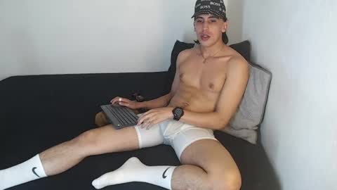 Robisson Zack online show from June 23, 5:12 am