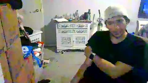 Rob witha 8 online show from December 2, 12:36 am