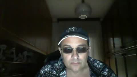 robertino online show from February 18, 1:00 pm