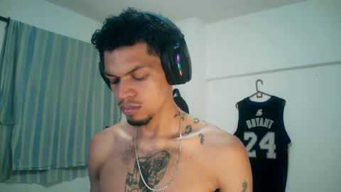 Rocco online show from November 5, 2:30 pm