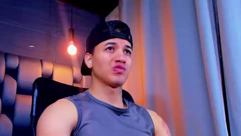 rocco_santos online show from July 27, 6:59 pm