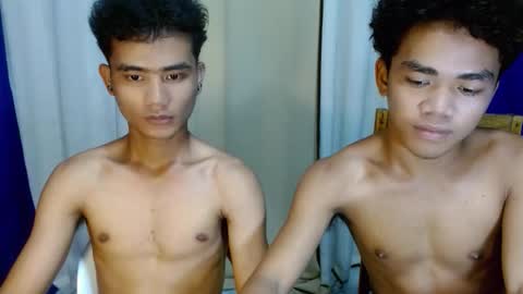 roianboyyy online show from May 8, 4:51 pm