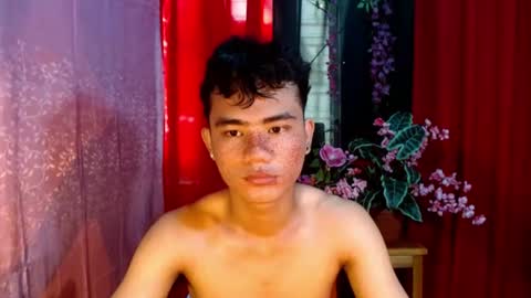 roianboyyy online show from July 20, 11:50 pm
