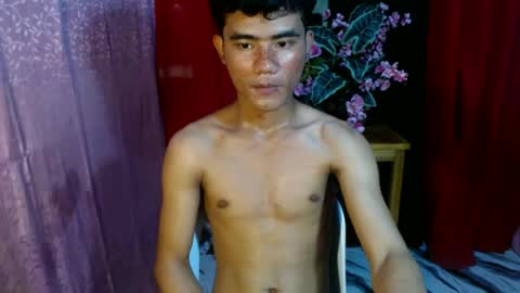 roianboyyy online show from June 24, 3:42 am