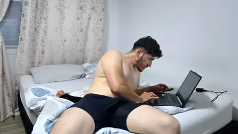 roko9629 online show from August 2, 11:47 pm