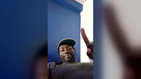 Rollo000 online show from April 30, 11:39 am