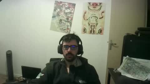 romainb72 online show from December 18, 7:26 am