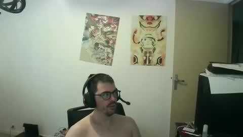 romainb72 online show from April 15, 6:13 am