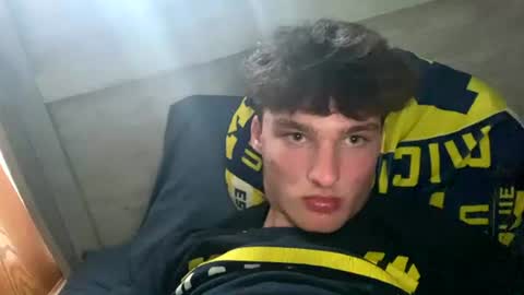 romanbutler07 online show from July 14, 10:27 pm