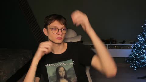 Snapshot of romeo_mercy chatting on January 3, 8:21 am Romeo online show from January 3, 8:21 am