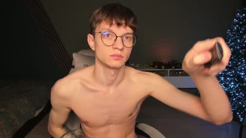 Snapshot of romeo_mercy chatting on January 7, 3:58 am Romeo online show from January 7, 3:58 am