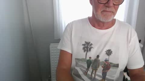 hot belgium online show from February 15, 9:27 am