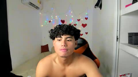 rory_peters_ online show from February 18, 5:54 pm