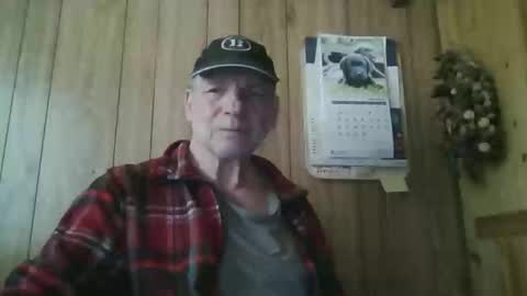 roses2u1958 online show from April 20, 9:56 am