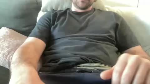roythegil online show from May 8, 5:57 pm