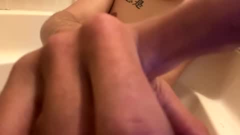 Snapshot of rubbzzy2 chatting on January 10, 8:51 am rubbzzy2 online show from January 10, 8:51 am