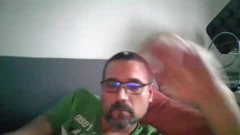 rul3ssuck online show from November 18, 9:02 am