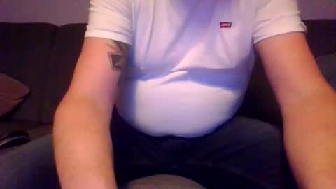 runner_1978 online show from March 16, 4:41 am