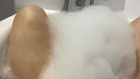 russbear150870 online show from March 20, 4:44 pm