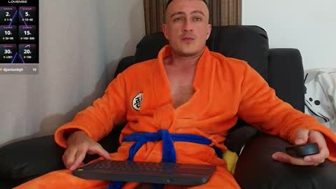 Sr Coast online show from April 4, 12:07 am