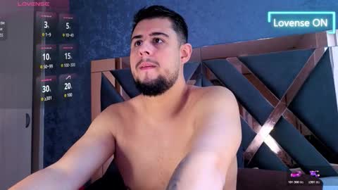 R Y A N online show from November 14, 12:28 pm