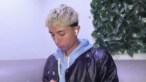 Ryan online show from February 1, 3:39 pm