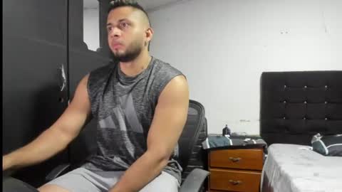 ryan_xc1 online show from July 27, 3:02 am