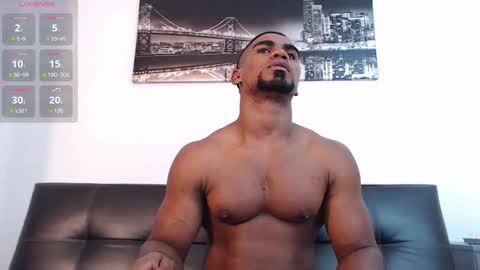 Instagram  Ryandwrn online show from November 3, 3:54 am