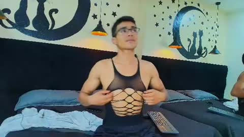 ryannfox_ online show from July 28, 4:31 am