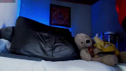 Ryannhill  online show from February 22, 10:16 am