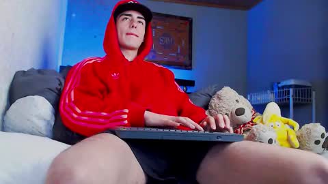 Ryannhill  online show from February 4, 9:04 am