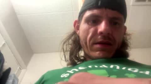 ryanscottjones21 online show from April 12, 11:38 pm