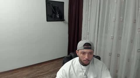 s1nmaster online show from November 1, 8:13 pm