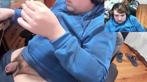 1141323  my Lord Mister Max   moms treasure online show from February 23, 11:34 am