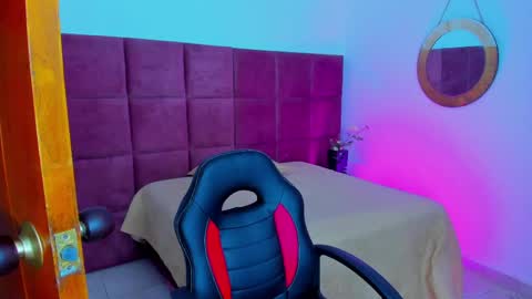 sac___miuller online show from April 19, 9:20 am