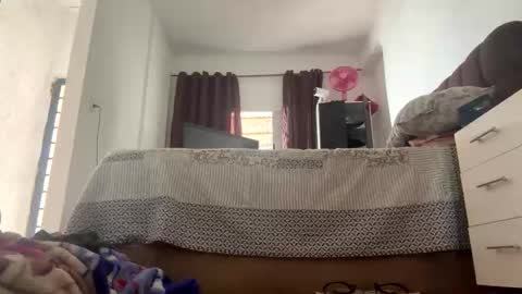 safadeenho0811 online show from November 15, 3:25 pm